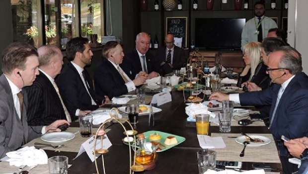 Adelson apresentou seu projeto de hotel-cassino ao governo brasileiro