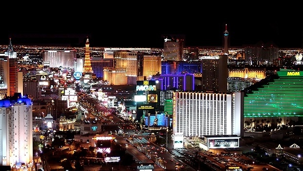 MGM e Caesars procuram centenas de funcionários em Las Vegas