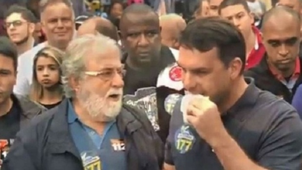 Família ligada ao jogo do bicho apoiou o filho de Bolsonaro no Rio de Janeiro