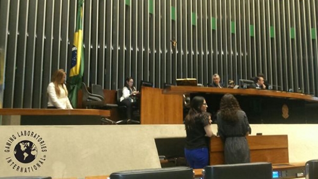 GLI aconselha governo brasileiro sobre a lei dos jogos de azar