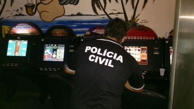 Police close Porto Alegre's reopened bingo again