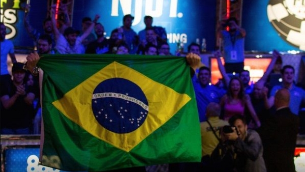 Fãs do pôquer comemoram ano positivo do esporte no Brasil