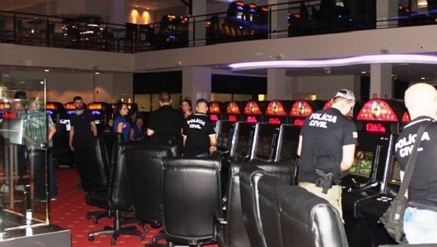 MP and Police ignore injunction, seize money and machine devices in Winfil