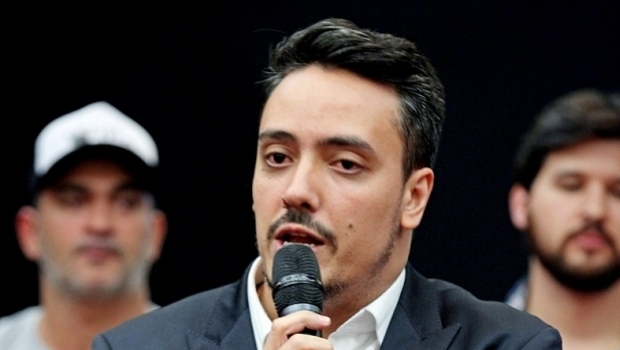 Ueltom Lima comemora o poker como observador olímpico