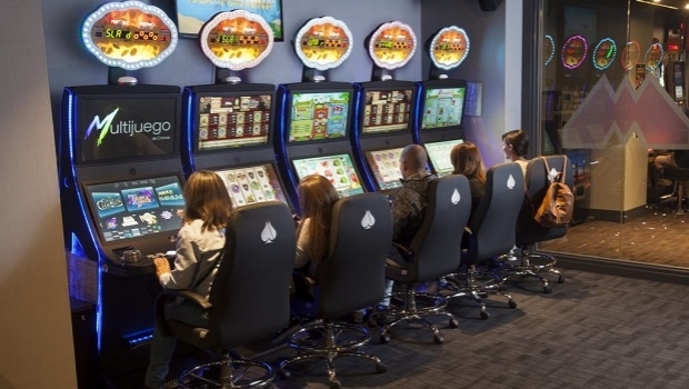 R. Franco celebrates the first anniversary of Bingo Madrid