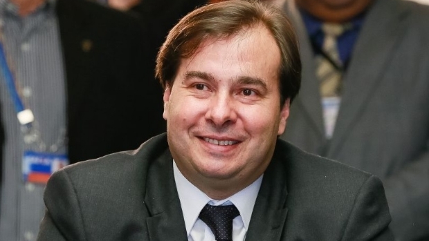 Rodrigo Maia diz que Brasil pode ter sistema de cassinos que estimule o turismo