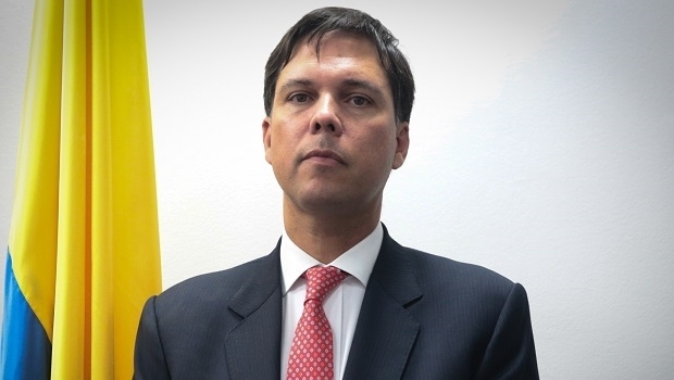 Colômbia emitirá "pelo menos mais duas" licenças em 2017