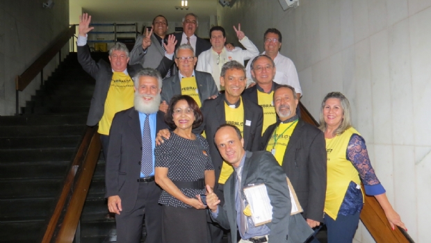 Câmara dos Deputados aprova urgência do projeto de reajuste de tarifas dos lotéricos