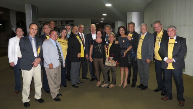 Câmara dos Deputados aprova urgência do projeto de reajuste de tarifas dos lotéricos