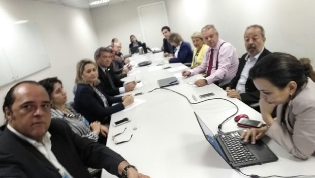 Lotéricos conseguem que seu projeto sobre tarifas tenha urgência votada na Segunda