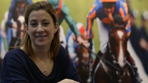 Roberto Carlos e outras estrelas do esporte visitam a ICE 2017