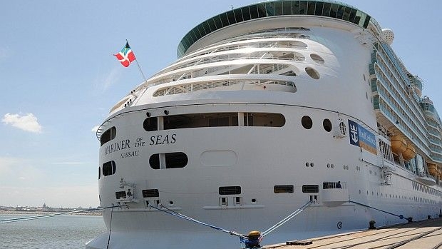 Projeto tenta legalizar cassinos em cruzeiros no Uruguai