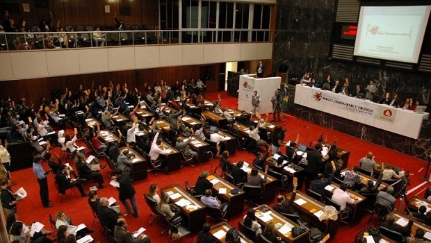 Chega em Plenário indicação para diretor da Loteria Mineira