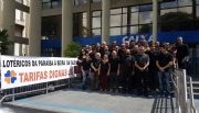 Lotéricos protestam por reajuste de tarifas em João Pessoa