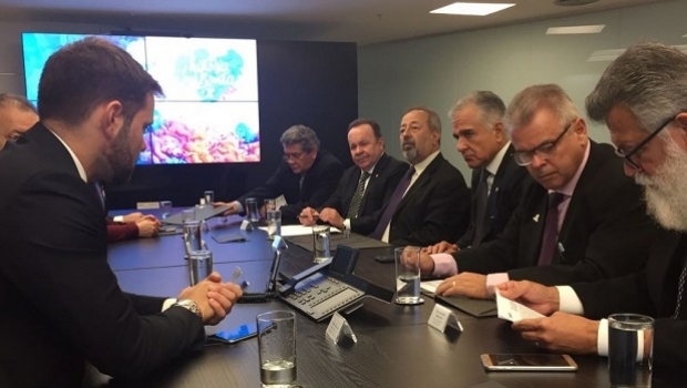 Reunião da FEBRALOT com a Caixa define tópicos importantes