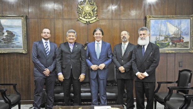 Apoio político aos lotéricos cresce com trabalho em Brasília