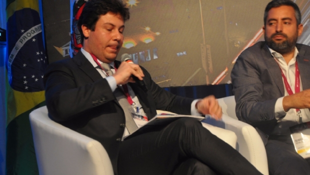 Fidelização em terra, no mar e no ar (on-line)