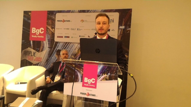 Atividade ilegal no Brasil envolve R$ 20 bilhões por ano