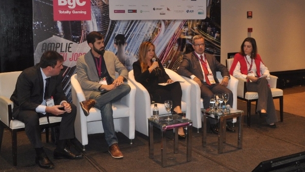 "Regulating first online gaming would help test the Brazilian population"