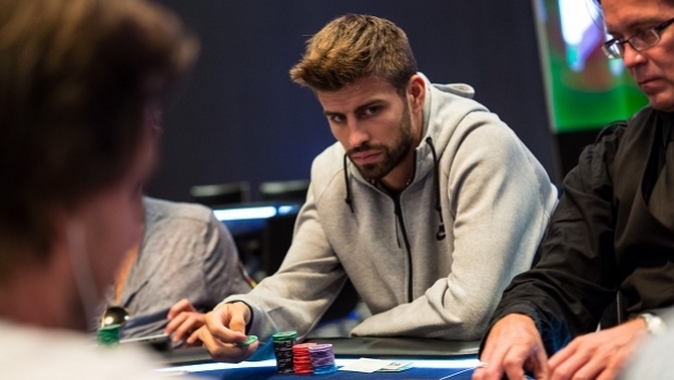 Piqué participa de torneio da Pokerstars em cassino de Barcelona