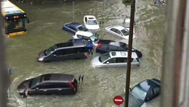 Three dead in Macau as typhoon smashes casino enclave