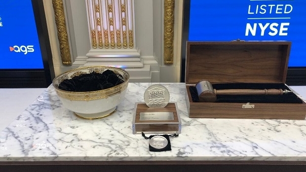 AGS enters the stock market with an explosion in the public offering