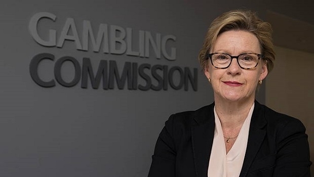 Reino Unido analisa revisão da licença dos operadores