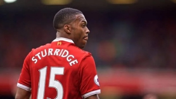Atacante do Liverpool Daniel Sturridge é acusado por supostas violações as regras de apostas
