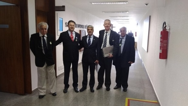 ALSPI entrega dossiê a Senadores e tem audiência com Romero Jucá