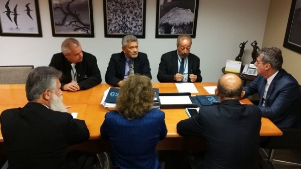 Diretoria da Febralot e presidentes sindicais trabalham no Senado