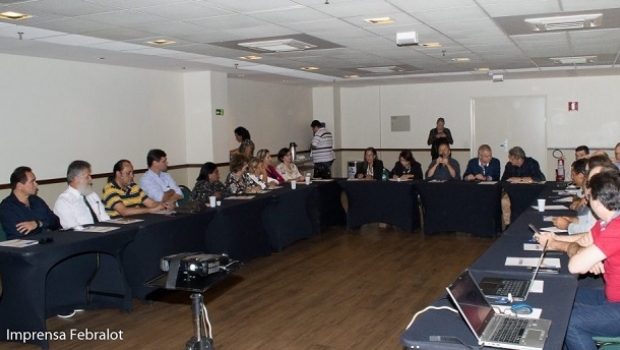 Em Brasília, entidades pedem prazo para negociar PLC dos lotéricos