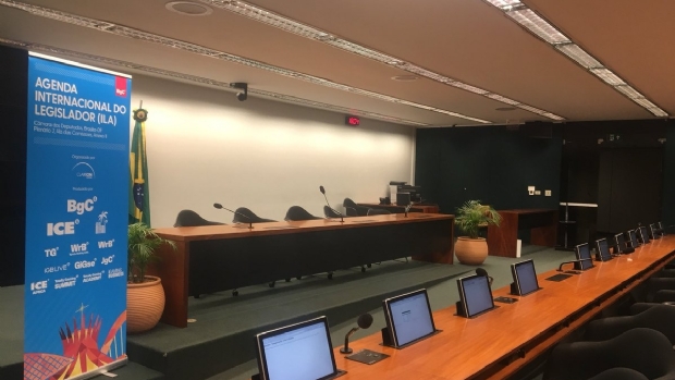 Especialistas internacionais e legisladores discutiram a legalização dos jogos no Brasil