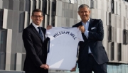 William Hill acerta renovação com o Tottenham
