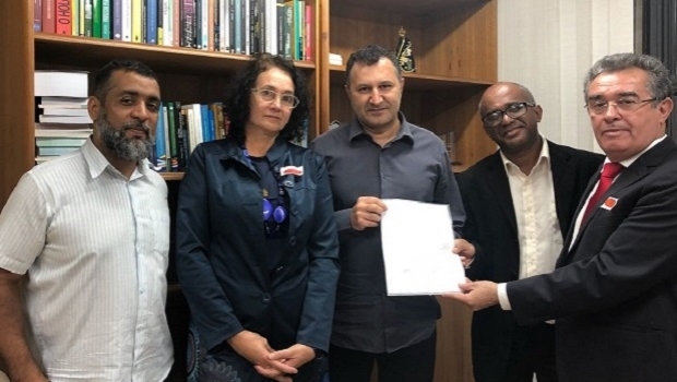 Fenae e Sindicato de Brasília vão ao MPF contra privatização da Loteria Instantânea