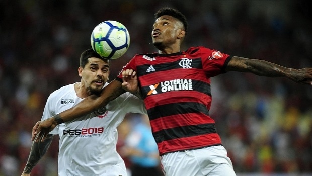 “Loterias Online” da Caixa aparecem na camisa do Flamengo em dois jogos