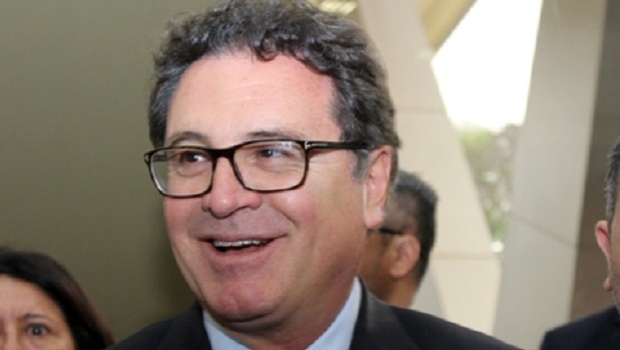 Ministro do Turismo pede a futuros governantes a liberação dos cassinos