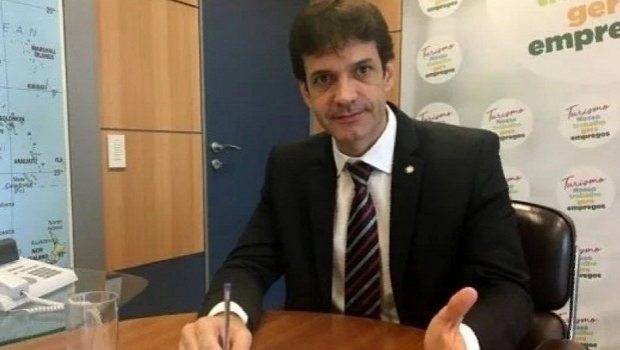Novo ministro do Turismo é a favor dos cassinos em resorts mas não dos outros jogos