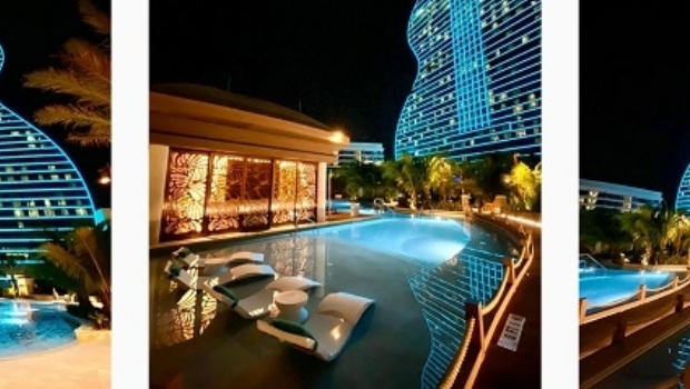 Hard Rock opened in Florida its US$1.5 billion guitar-shaped Hotel & Casino