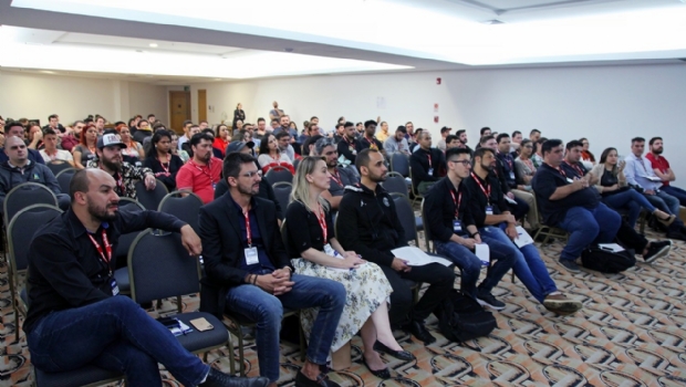 Encontro da ADTP reúne mais de 140 participantes para debater regras do poker