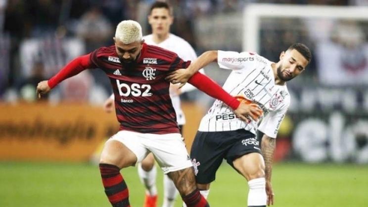 Sites de apostas vêm ajudando os clubes de futebol em suas crises financeiras