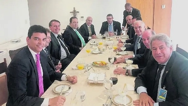 Bloc of deputies asks Bolsonaro to release gambling