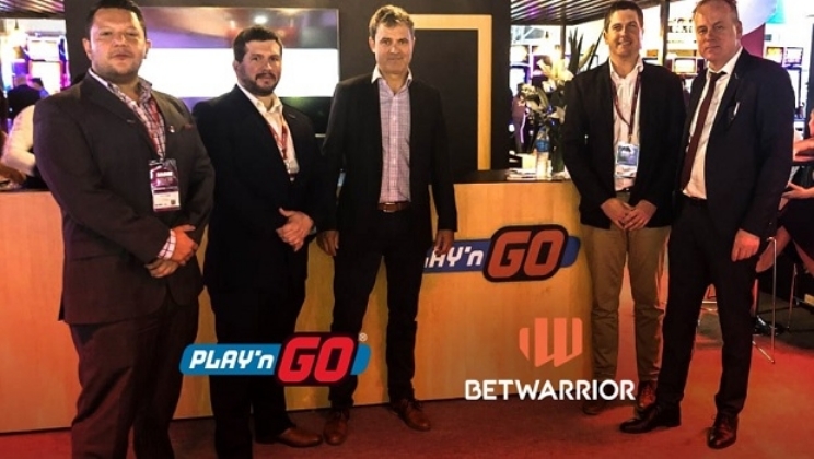 Play'n GO amplia presença na América Latina após parceria com a BetWarrior