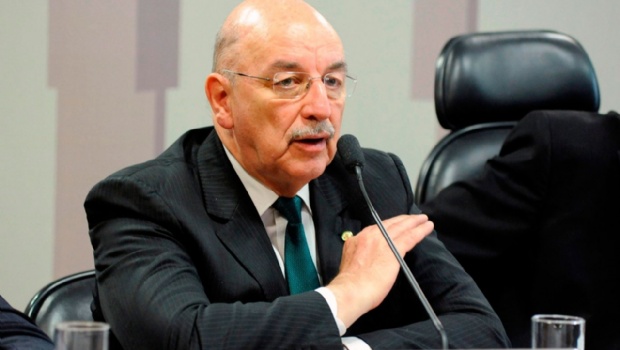 Ministro Osmar Terra diz que cortou patrocínio da Caixa ao Flamengo para bancar Bolsa Atleta