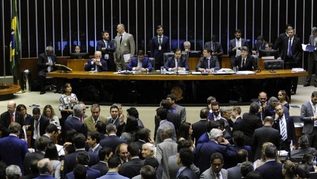 Câmara aprova mais de 100 artigos da Lei Geral do Turismo e deixa fora os jogos de azar