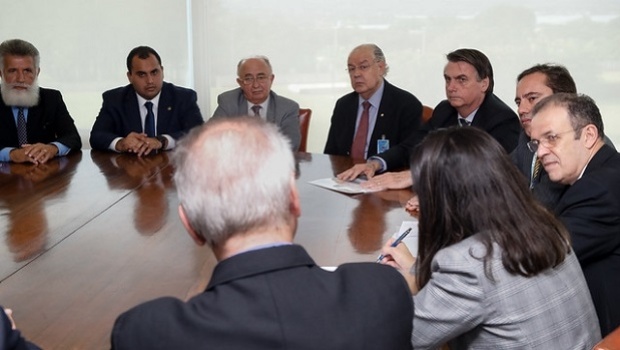 Presidente Jair Bolsonaro recebeu a ALSPI e a FEBRALOT em um dia histórico para os lotéricos