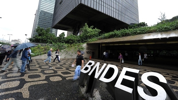 LOTEX auction is postponed once again, scheduled now for next May 9th