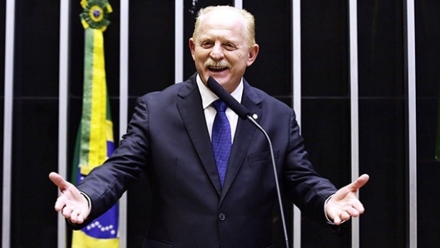 Deputado pede para voltar a analisar PL 442 para legalizar só os cassinos e não todo o jogo