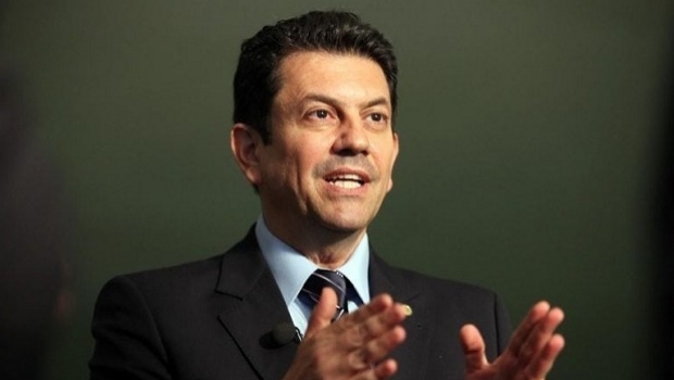 “Eu começaria com ao menos cinco cassinos no país e no mínimo um no Rio de Janeiro”