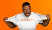 Betsson surpreende assinando com o brasileiro Julio Baptista como a imagem da marca