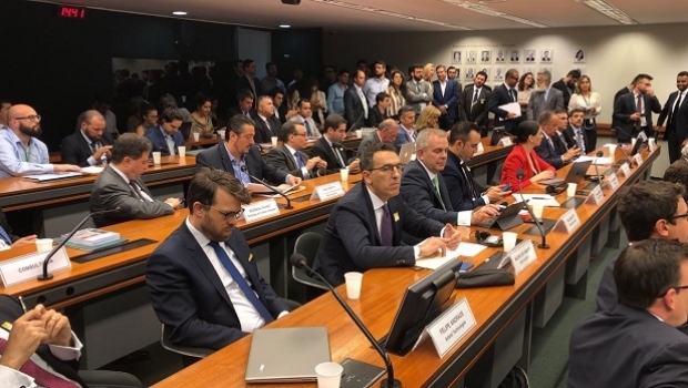 Experiências, dados e dúvidas na audiência sobre regulamentação do Jogo online no Brasil